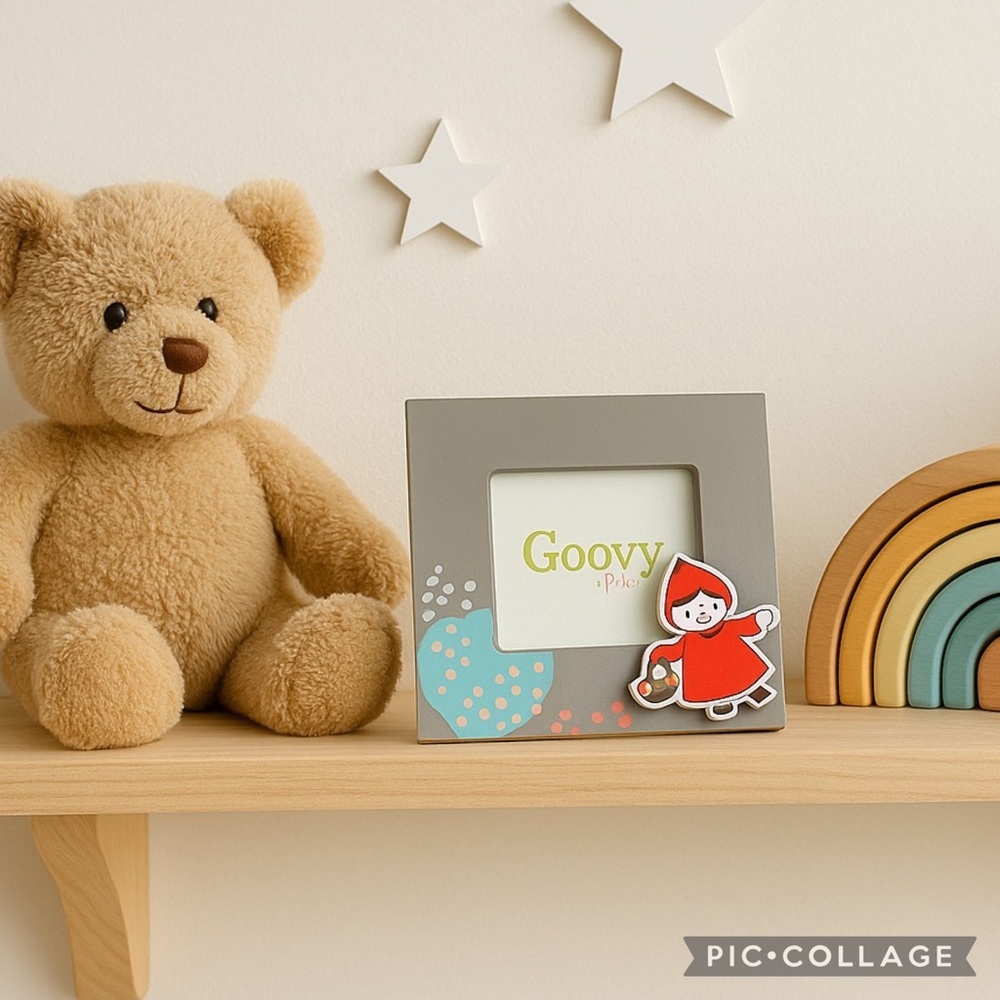 Goovy by Portico Grey Little Red Riding Hood Wooden Square Photo Frame Wallet Sz